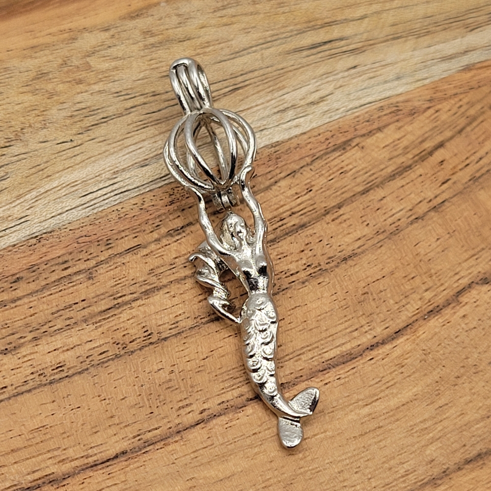 18K Gold Plated Silver Mermaid Pendant